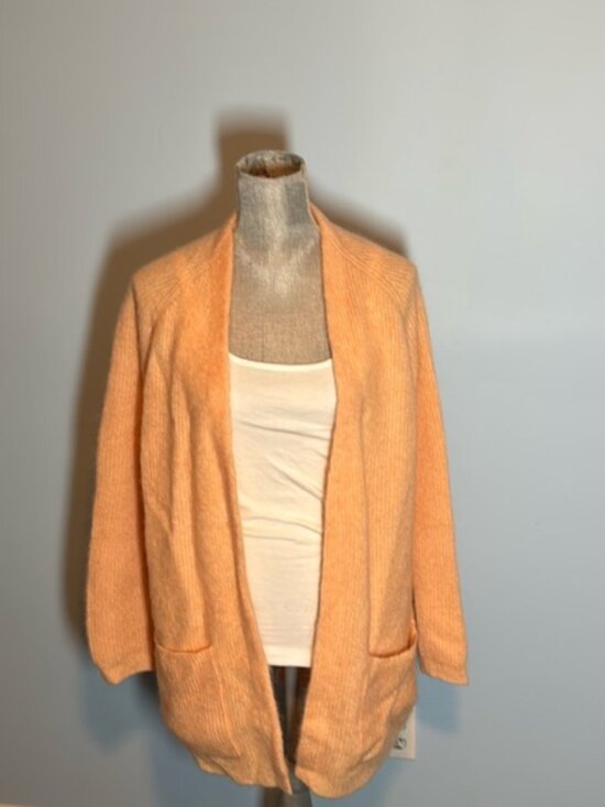 By Malene Birger Sweaters - Malene Birger Belinta Cardigan in Peach